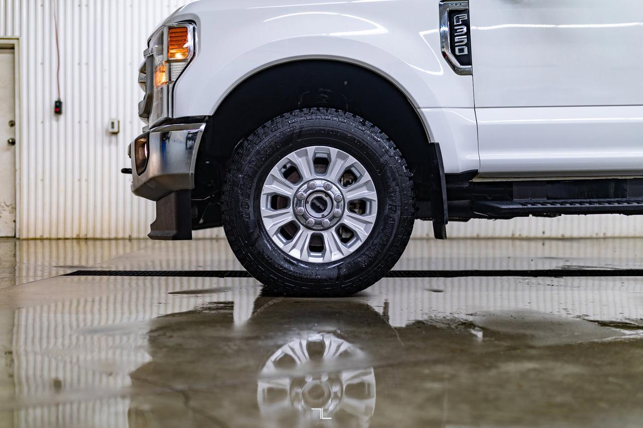 2021 Ford F-350 4x4 Crew Cab XLT FX4 BCam Red Deer AB