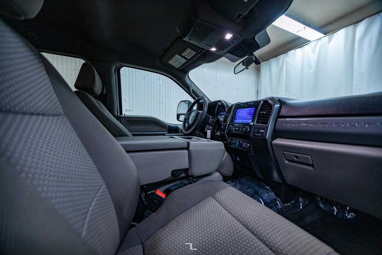 2021 Ford F-350 4x4 Crew Cab XLT FX4 BCam Red Deer AB