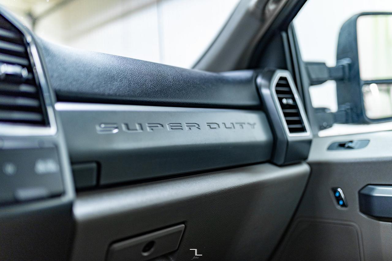 2021 Ford F-350 4x4 Crew Cab XLT FX4 Longbox BCam Red Deer AB