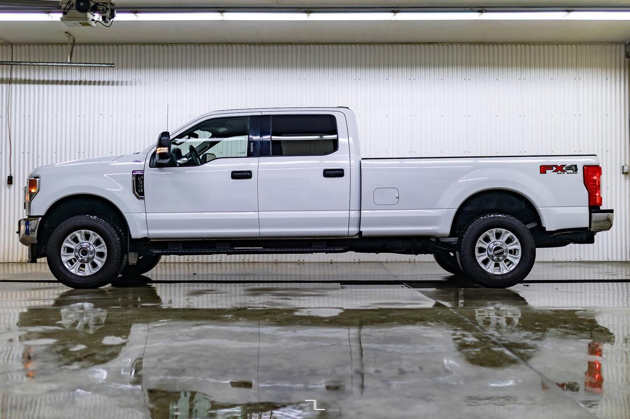 2021 Ford F-350 4x4 Crew Cab XLT FX4 Longbox BCam Red Deer AB