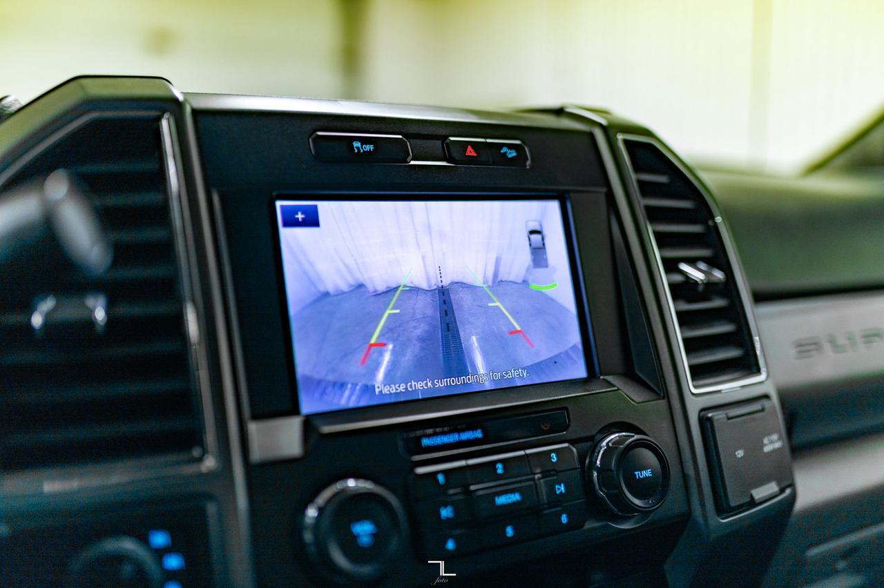 2021 Ford F-350 4x4 Crew Cab XLT FX4 Longbox BCam Red Deer AB