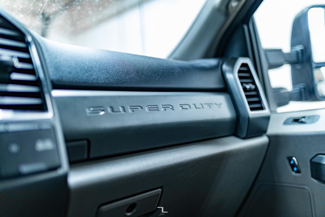 2021 Ford F-350 4x4 Crew Cab XLT Longbox Deck Red Deer AB