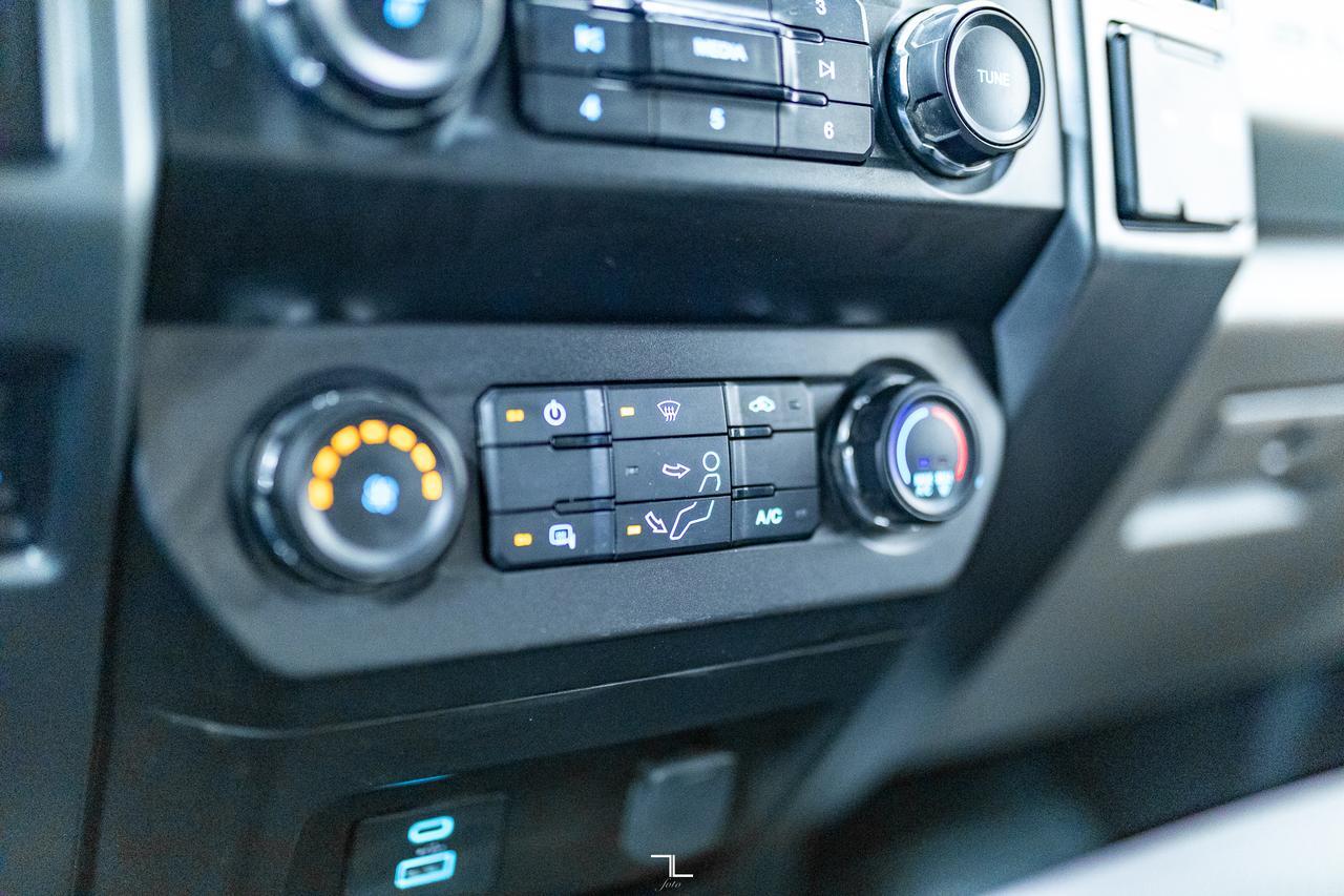 2021 Ford F-350 4x4 Crew Cab XLT Longbox Deck Red Deer AB