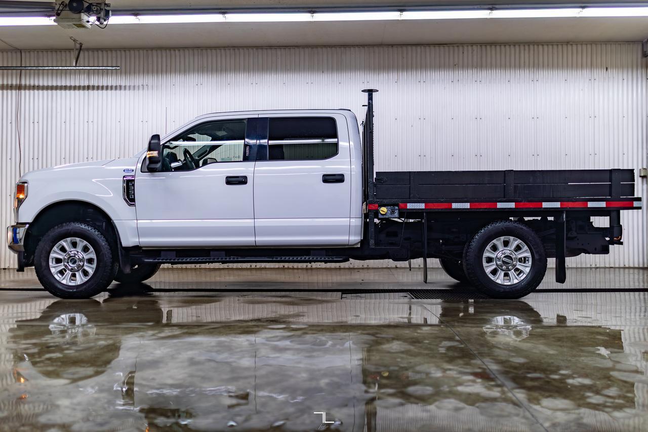 2021 Ford F-350 4x4 Crew Cab XLT Longbox Deck Red Deer AB