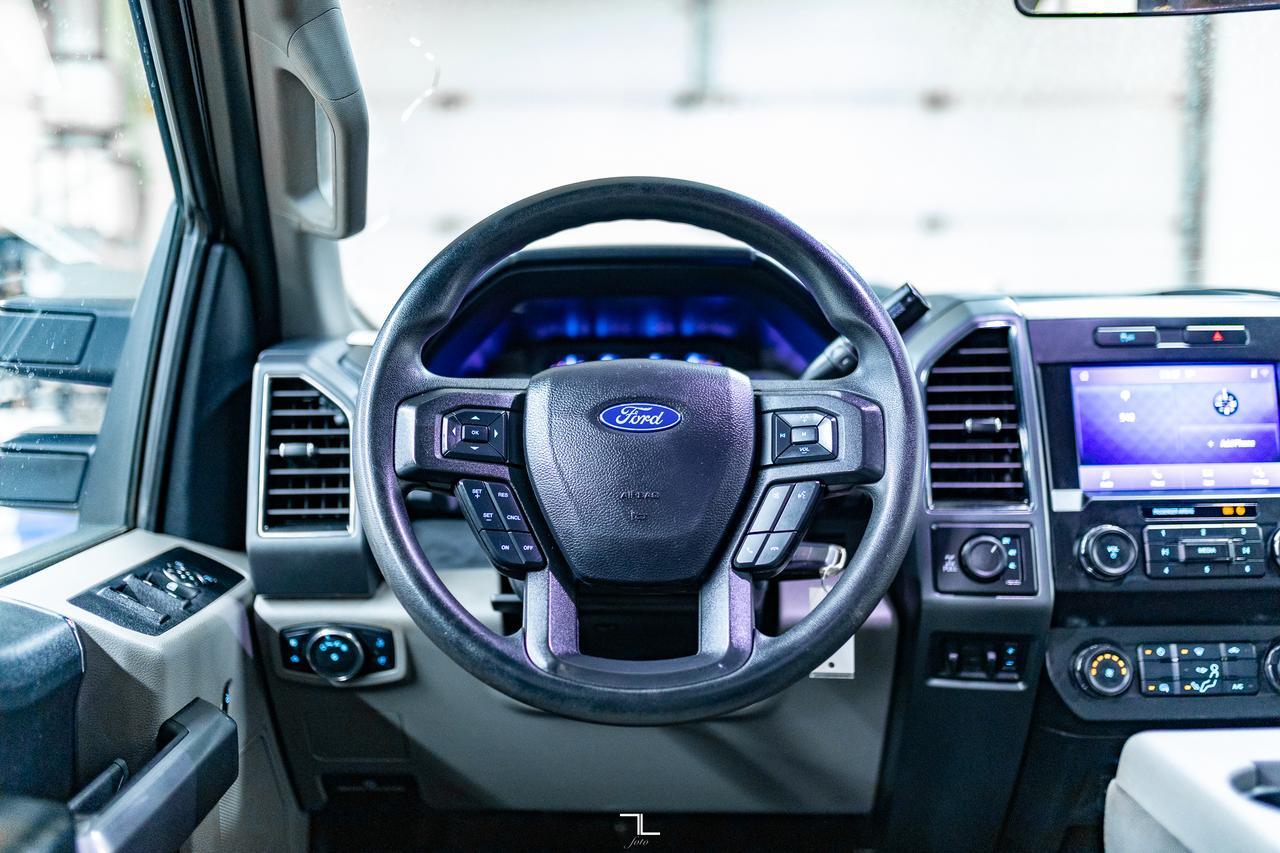 2021 Ford F-350 4x4 Crew Cab XLT Longbox Deck Red Deer AB