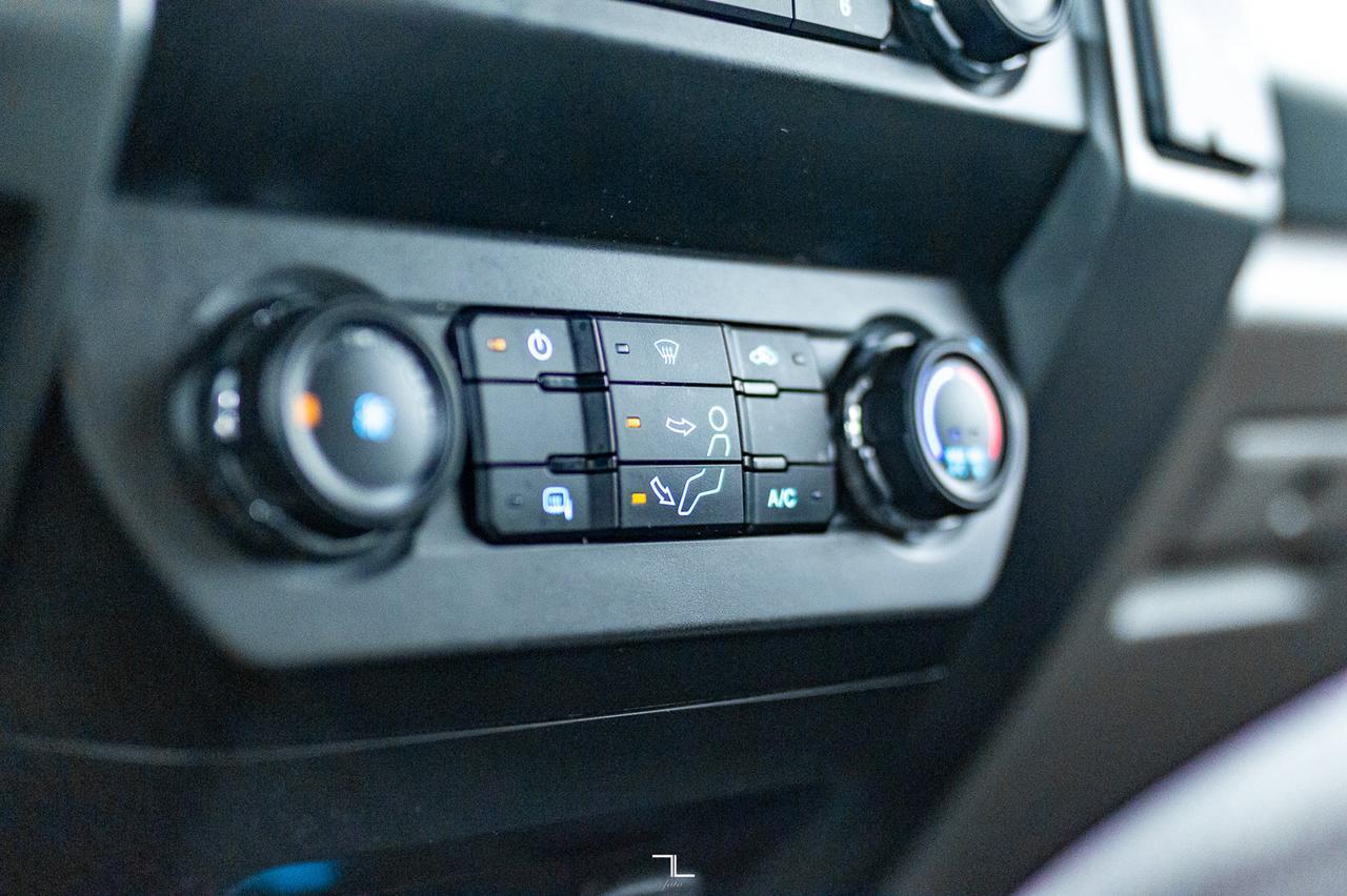 2021 Ford F-350 4x4 Crew Cab XLT Longbox Deck Red Deer AB