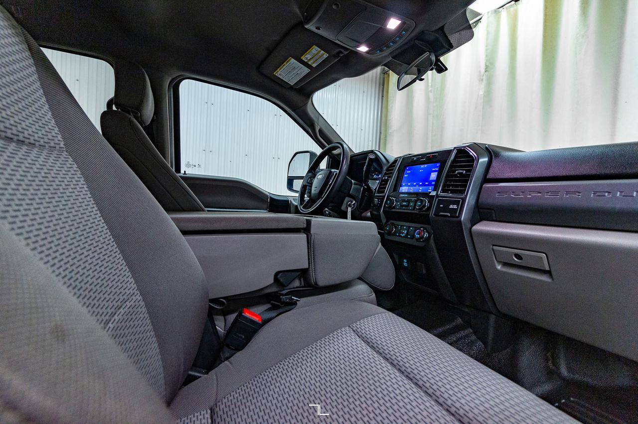 2021 Ford F-350 4x4 Crew Cab XLT Longbox Deck Red Deer AB