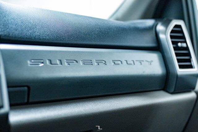 2021 Ford F-350 4x4 Crew Cab XLT Longbox Deck Red Deer AB