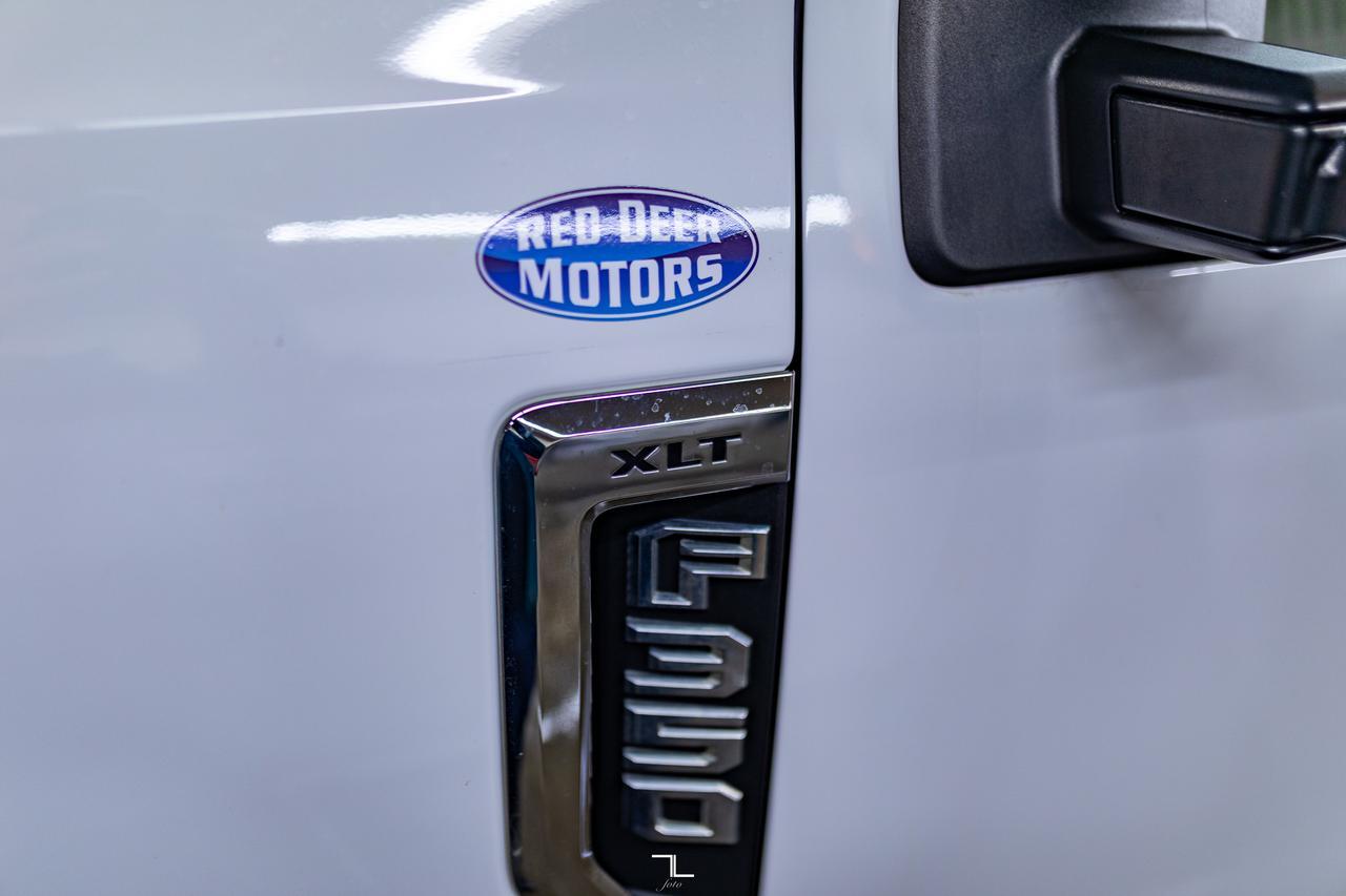 2021 Ford F-350 4x4 Crew Cab XLT Longbox Deck Red Deer AB