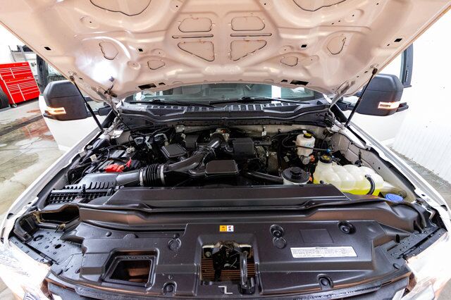 2021 Ford F-350 4x4 Crew Cab XLT Longbox Deck Red Deer AB