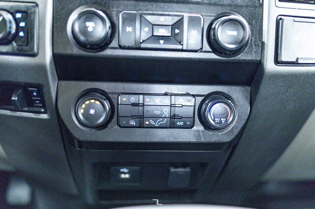 2021 Ford F-350 4x4 Reg Cab XL Deck BCam Red Deer AB