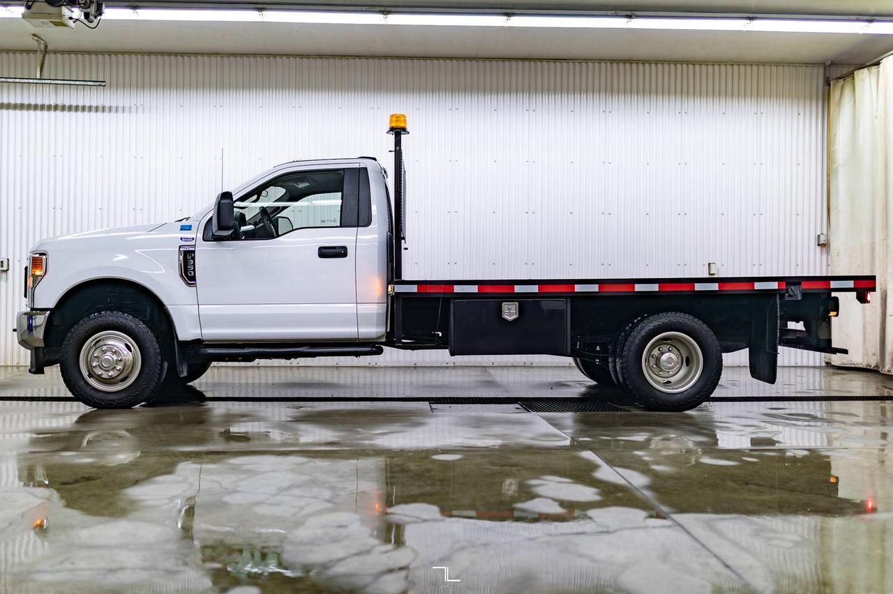 2021 Ford F-350 4x4 Reg Cab XL Deck BCam Red Deer AB