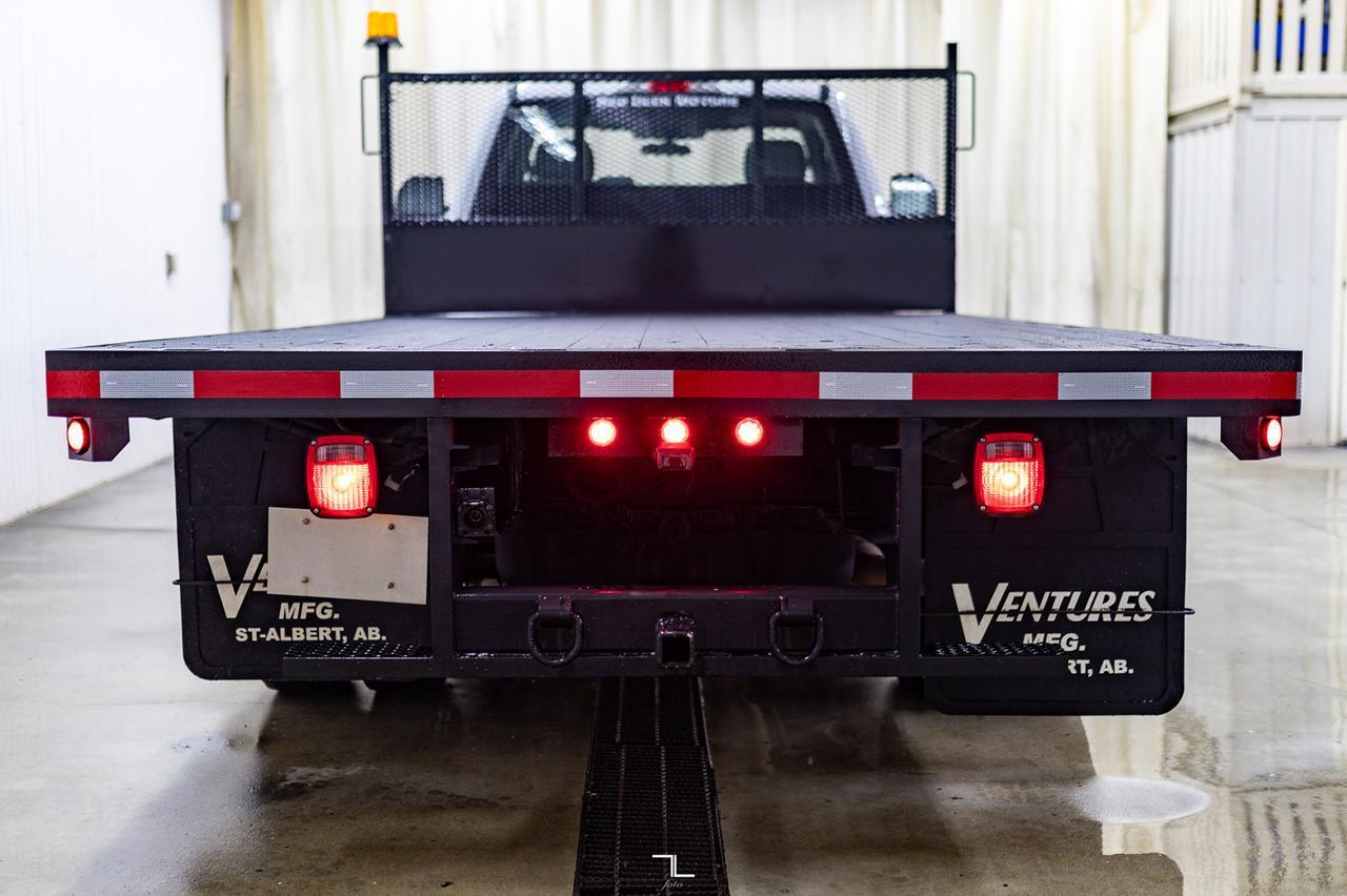 2021 Ford F-350 4x4 Reg Cab XL Deck BCam Red Deer AB