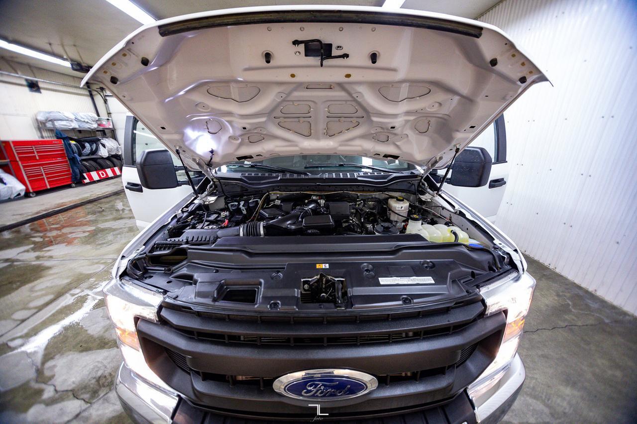 2021 Ford F-350 4x4 Reg Cab XL Deck BCam Red Deer AB