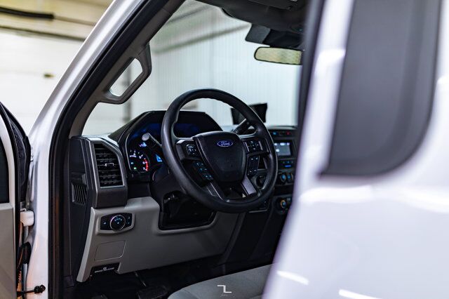 2021 Ford F-350 4x4 Reg Cab XL Deck BCam Red Deer AB