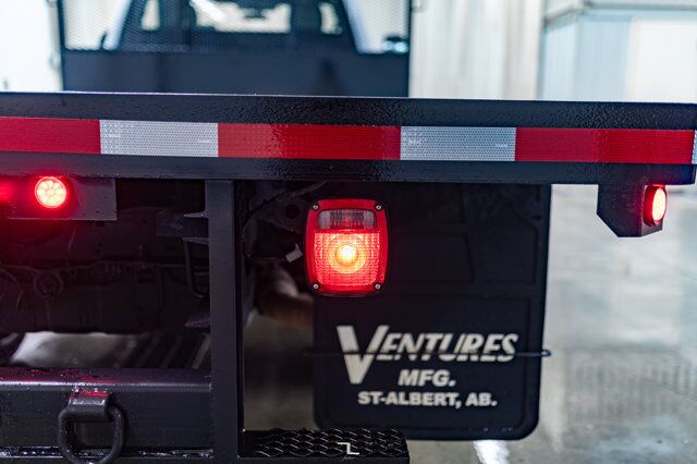 2021 Ford F-350 4x4 Reg Cab XL Deck BCam Red Deer AB