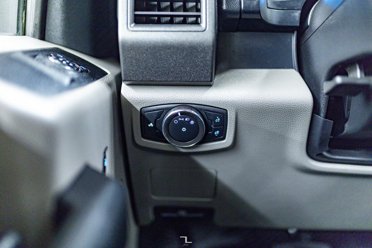 2021 Ford F-350 4x4 Reg Cab XL Deck BCam Red Deer AB