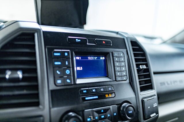 2021 Ford F-350 4x4 Reg Cab XL Deck BCam Red Deer AB