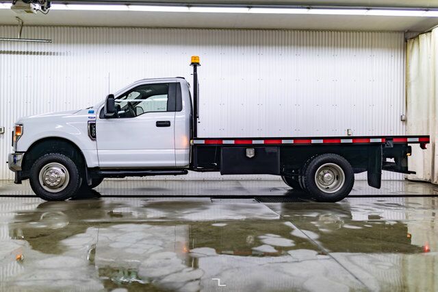 2021 Ford F-350 4x4 Reg Cab XL Deck BCam Red Deer AB