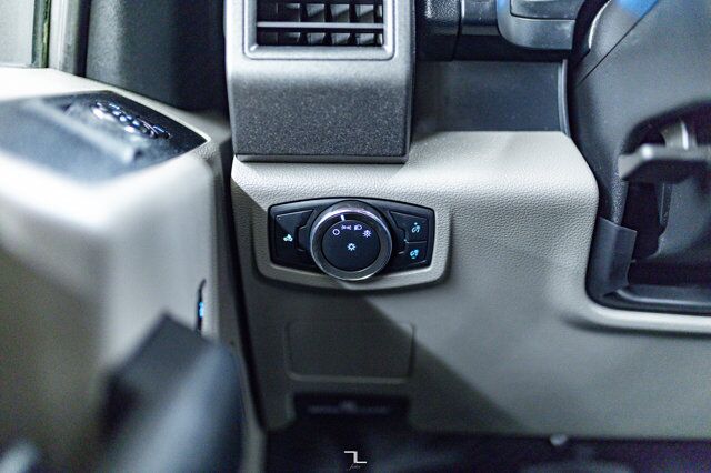 2021 Ford F-350 4x4 Reg Cab XL Deck BCam Red Deer AB