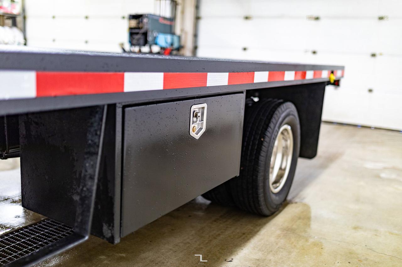 2021 Ford F-350 4x4 Reg Cab XL Dually Deck Red Deer AB