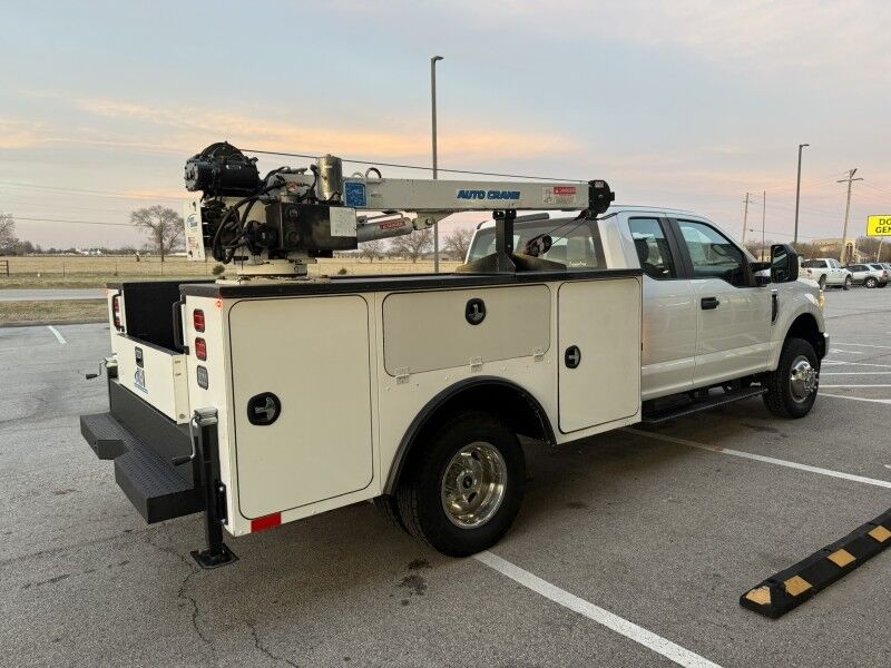 2021 Ford F-350 DRW 4x4 Utility w/ Crane 48k mi's XL Collinsville OK