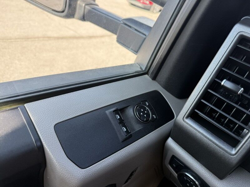 2021 Ford F-350 DRW Utility w/ Lift Gate XL Collinsville OK