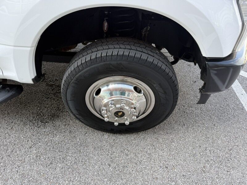 2021 Ford F-350 DRW Utility w/ Lift Gate XL Collinsville OK