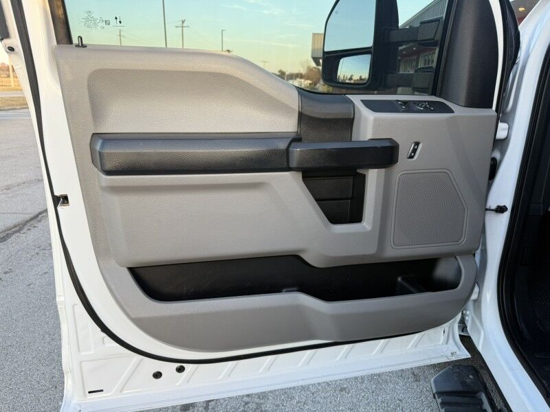 2021 Ford F-350 DRW Utility w/ Lift Gate XL Collinsville OK