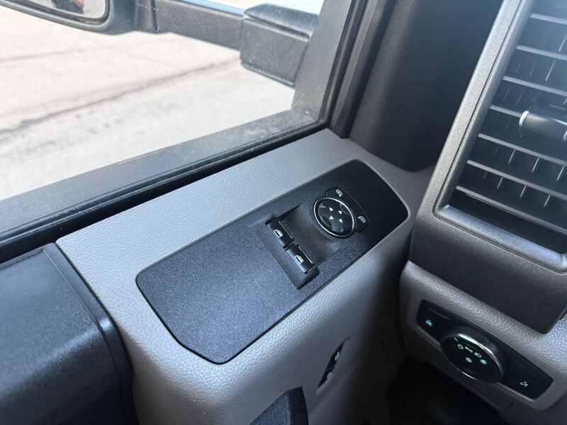 2021 Ford F-350 DRW Utility w/ Lift Gate XL Collinsville OK