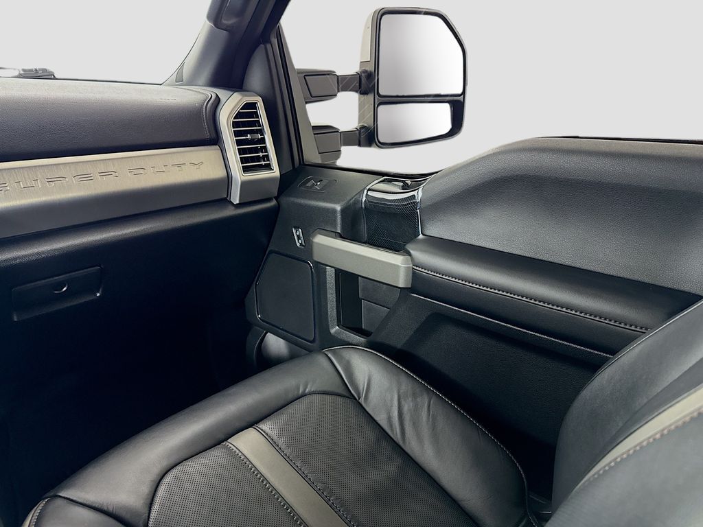 2021 Ford F-350 photo 20