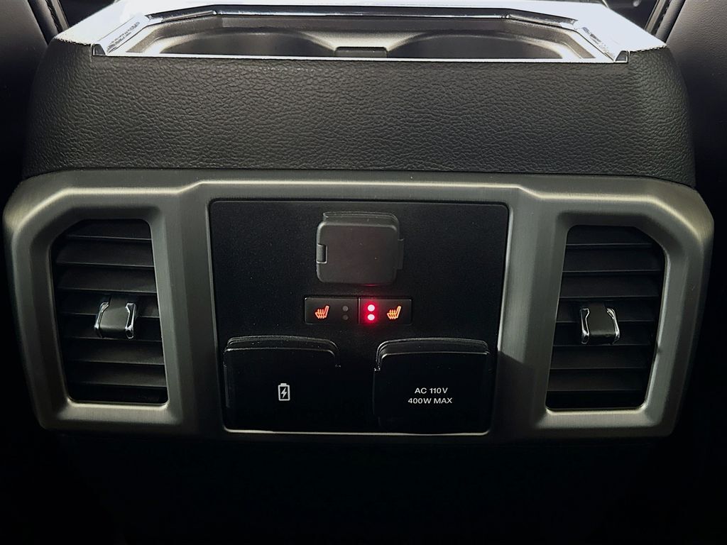 2021 Ford F-350 photo 21