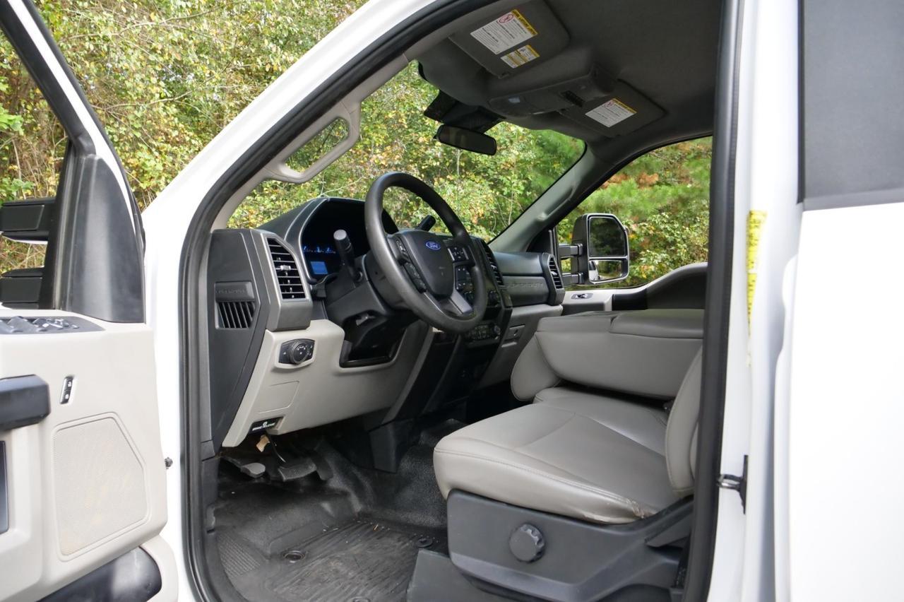 2021 Ford F-350SD XL 4X4 DRW / CM Flat Bed / 8.5FT / Turbo Diesel! Lincolnton NC