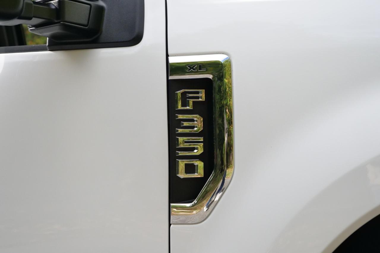 2021 Ford F-350SD XL 4X4 DRW / CM Flat Bed / 8.5FT / Turbo Diesel! Lincolnton NC