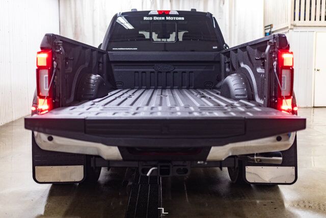 2021 Ford F-450 4x4 Crew Cab King Ranch Dually Diesel Leather Roof Nav Red Deer AB
