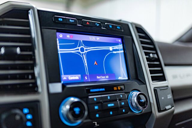 2021 Ford F-450 4x4 Crew Cab King Ranch Dually Diesel Leather Roof Nav Red Deer AB