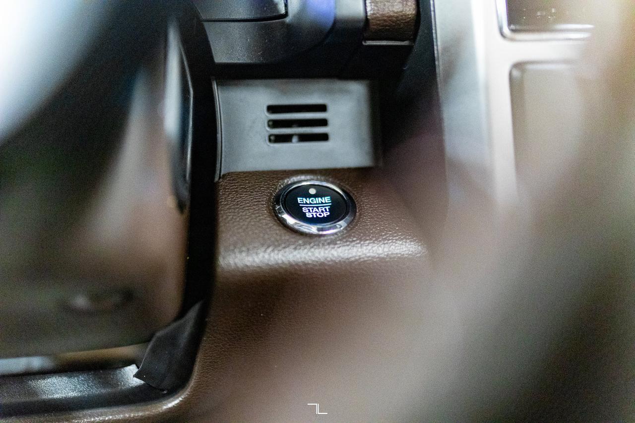 2021 Ford F-450 4x4 Crew Cab King Ranch Dually Diesel Leather Roof Nav Red Deer AB