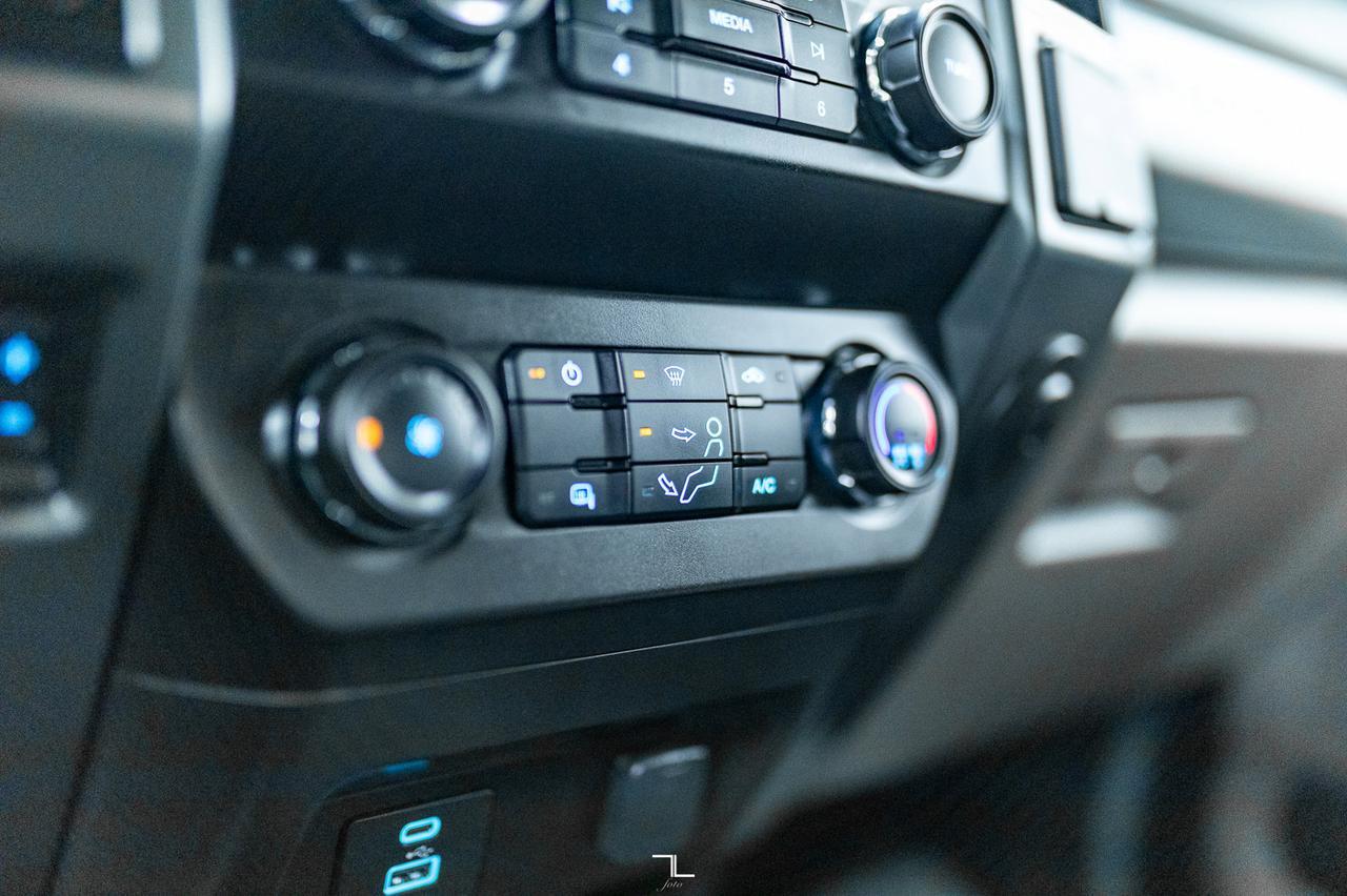 2021 Ford F-550 4x4 Crew Cab XLT Deck Diesel Red Deer AB