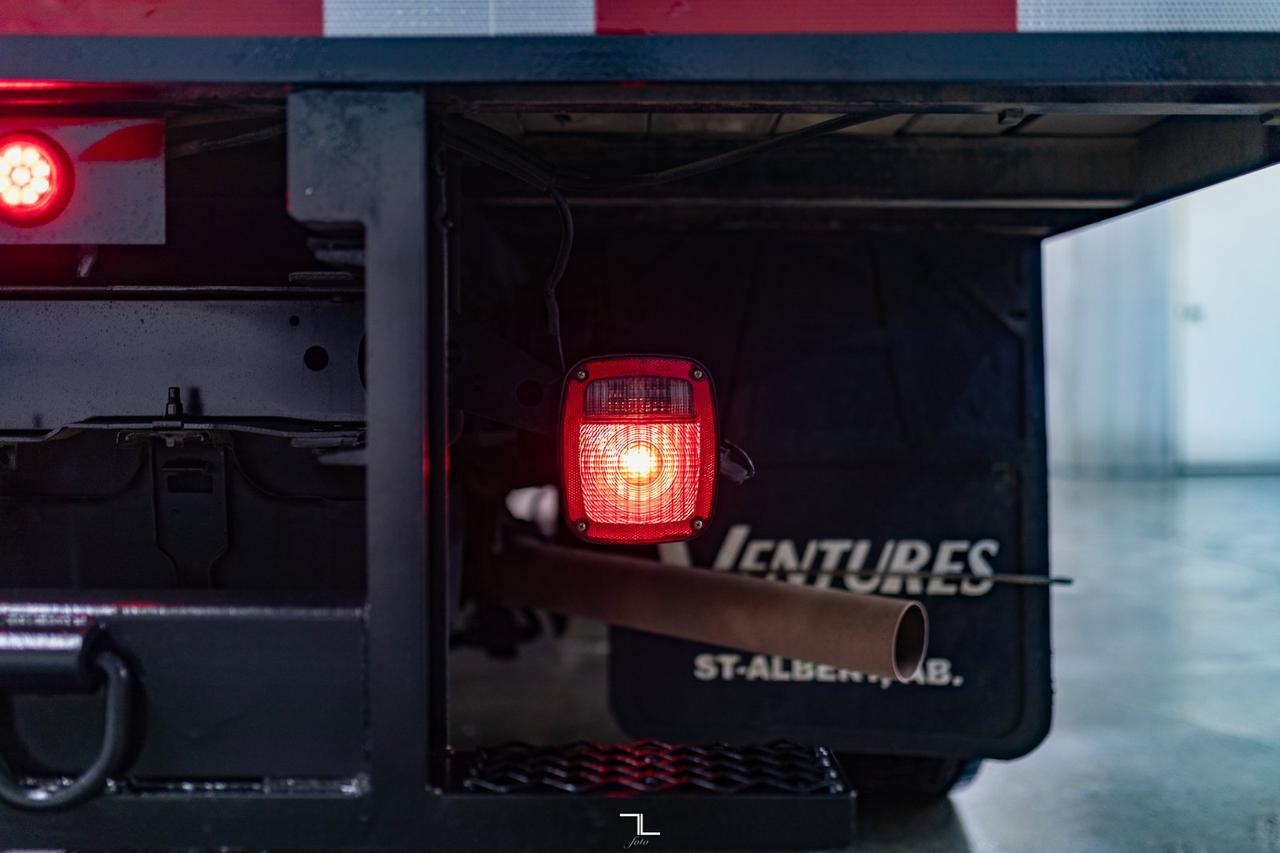 2021 Ford F-550 4x4 Crew Cab XLT Dually Deck Diesel 5th Wheel Red Deer AB