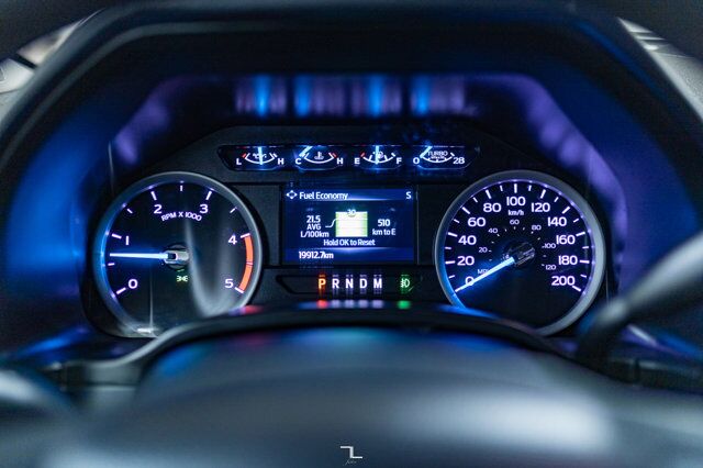 2021 Ford F-550 4x4 Crew Cab XLT Dually Deck Diesel 5th Wheel Red Deer AB