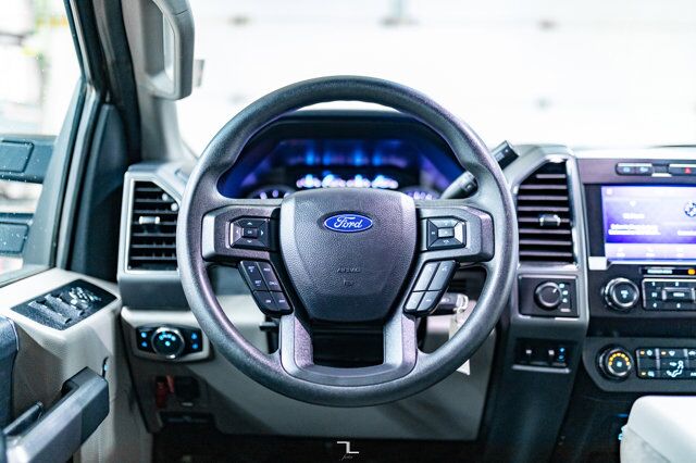 2021 Ford F-550 4x4 Crew Cab XLT Dually Deck Diesel 5th Wheel Red Deer AB