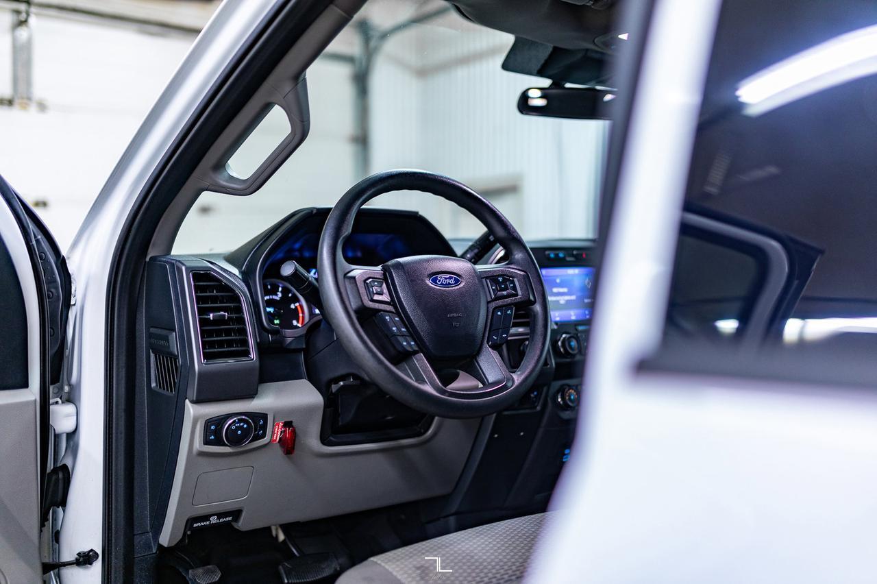 2021 Ford F-550 4x4 Crew Cab XLT Dually Deck Diesel Red Deer AB