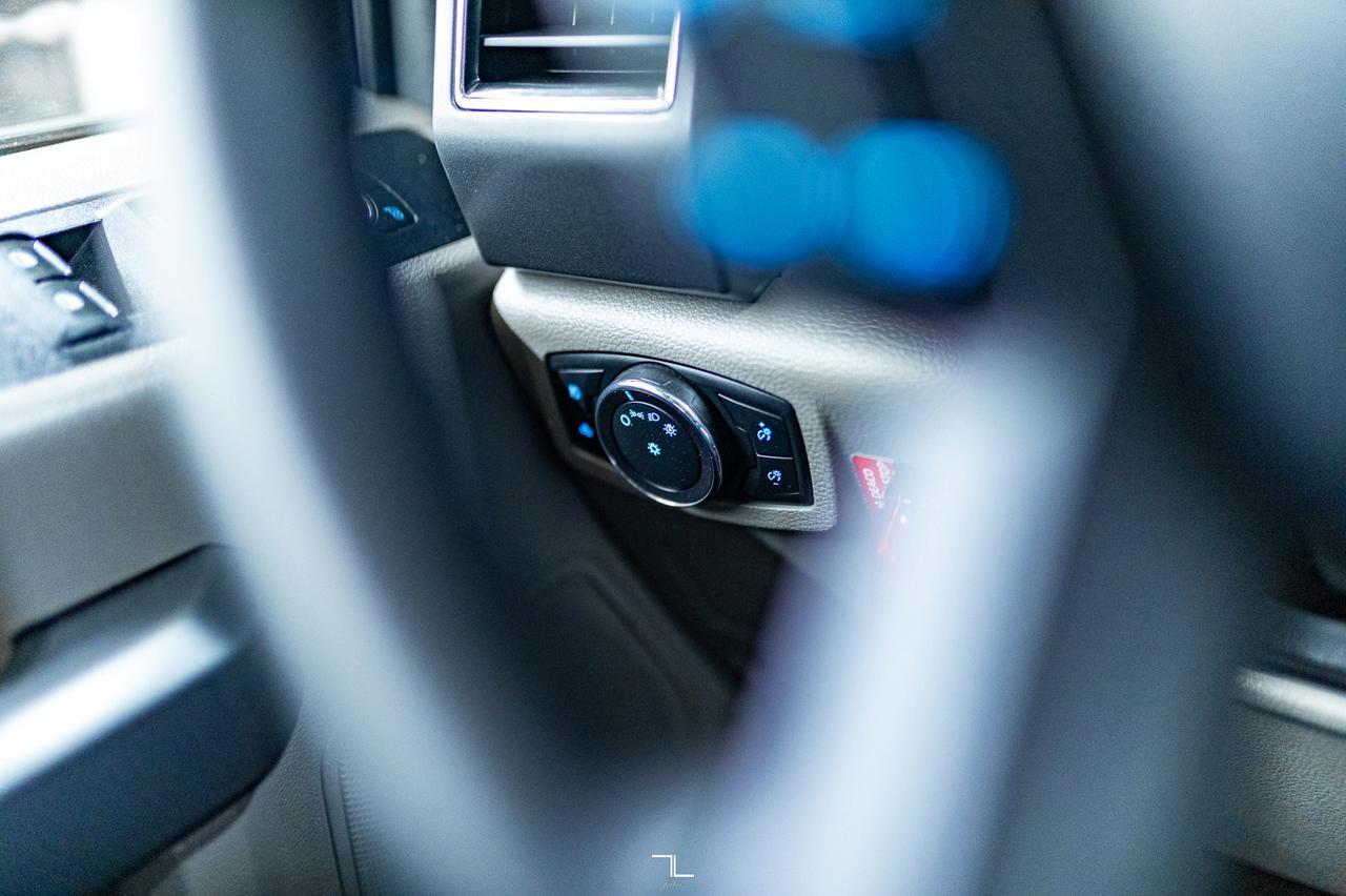 2021 Ford F-550 4x4 Crew Cab XLT Dually Deck Diesel Red Deer AB