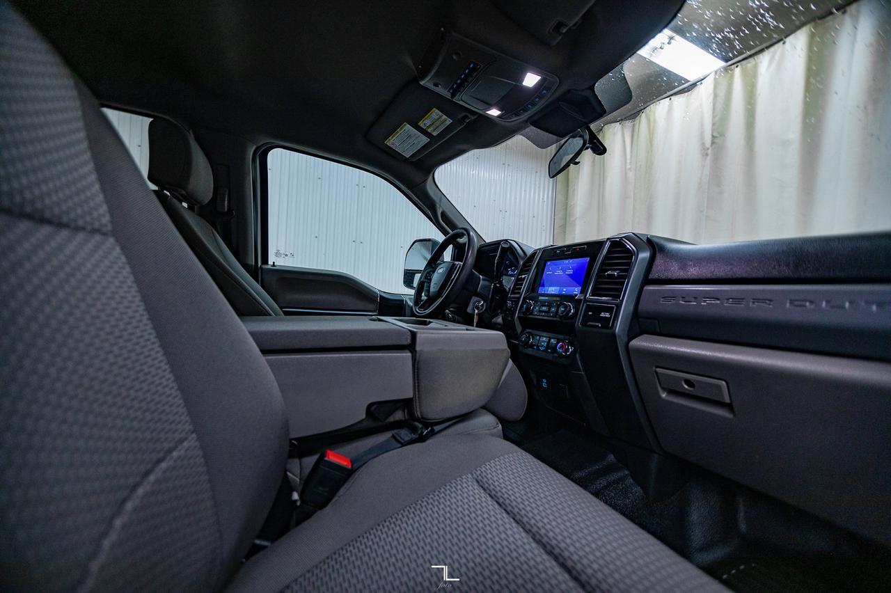 2021 Ford F-550 4x4 Crew Cab XLT Dually Deck Red Deer AB