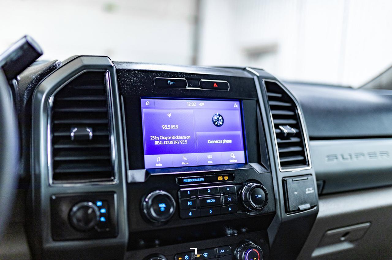 2021 Ford F-550 4x4 Crew Cab XLT Dually Deck Red Deer AB