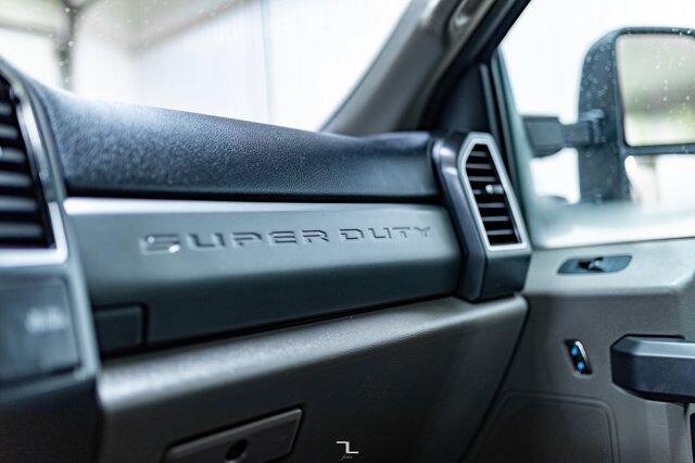 2021 Ford F-550 4x4 Crew Cab XLT Dually Deck Red Deer AB