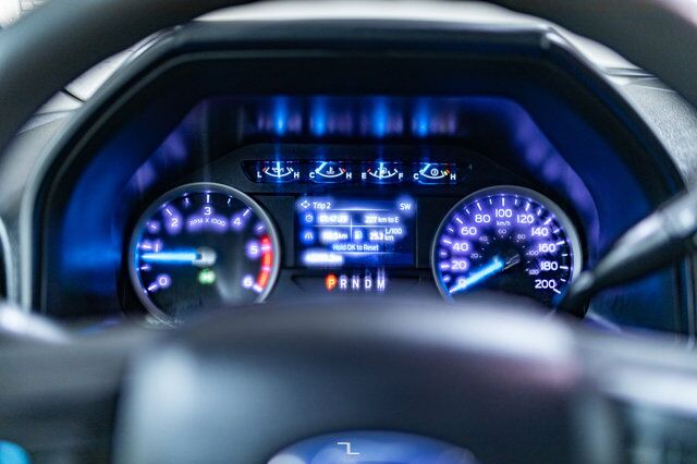 2021 Ford F-550 4x4 Crew Cab XLT Dually Deck Red Deer AB