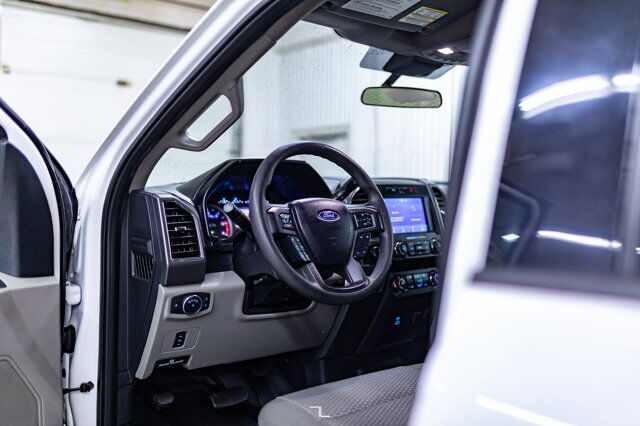 2021 Ford F-550 4x4 Crew Cab XLT Dually Deck Red Deer AB