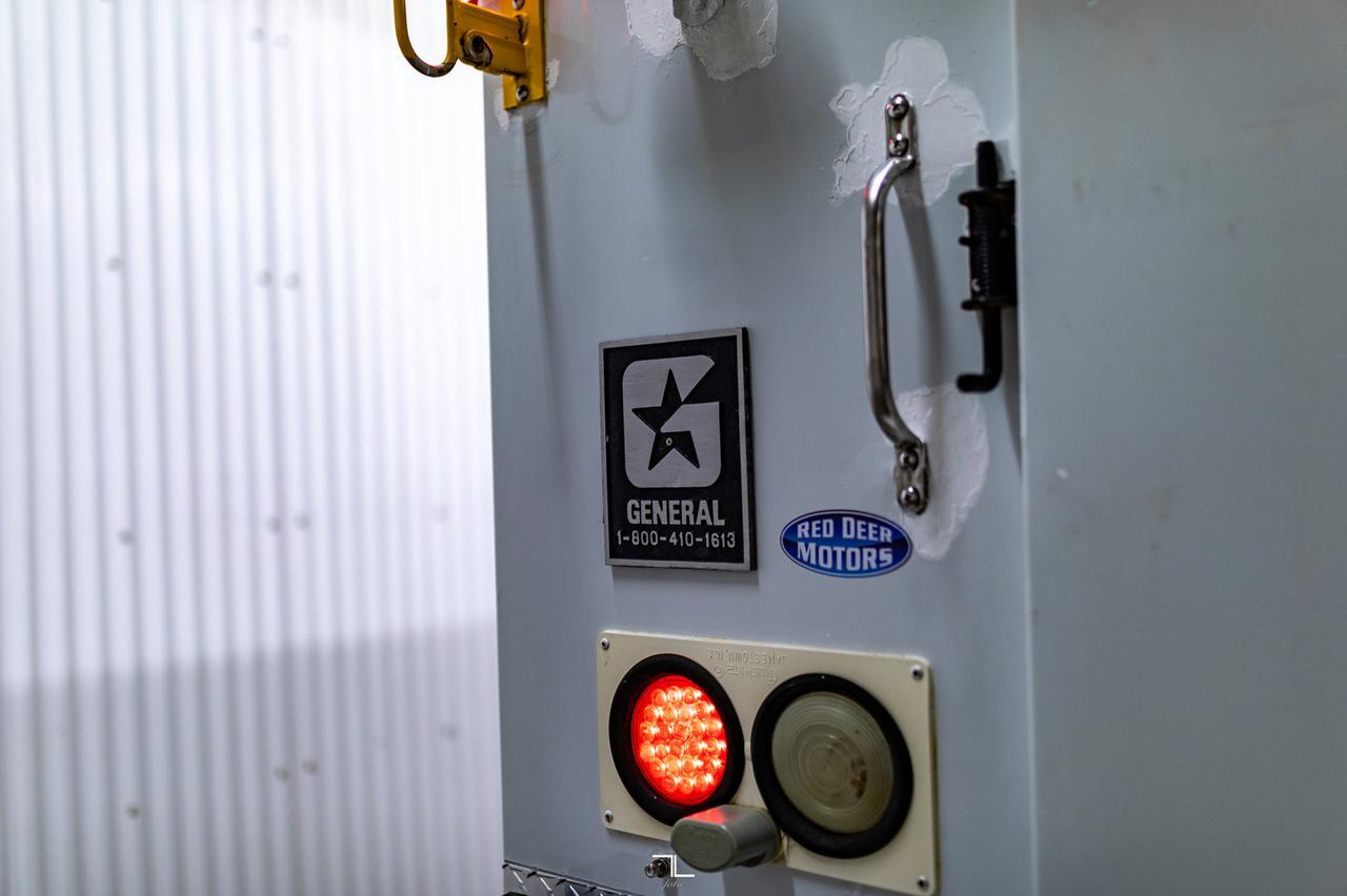 2021 Ford F-550 4x4 Crew Cab XLT Mechanics Box Diesel Red Deer AB