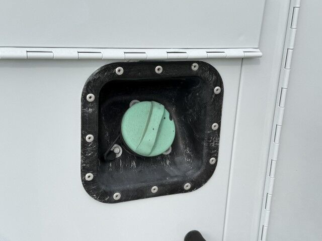 2021 Ford F-600XL Knapheide Lube Service Truck Homestead FL